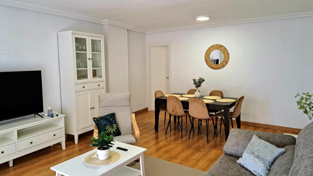 Garden Beach Apartment Torrevieja Ngoại thất bức ảnh
